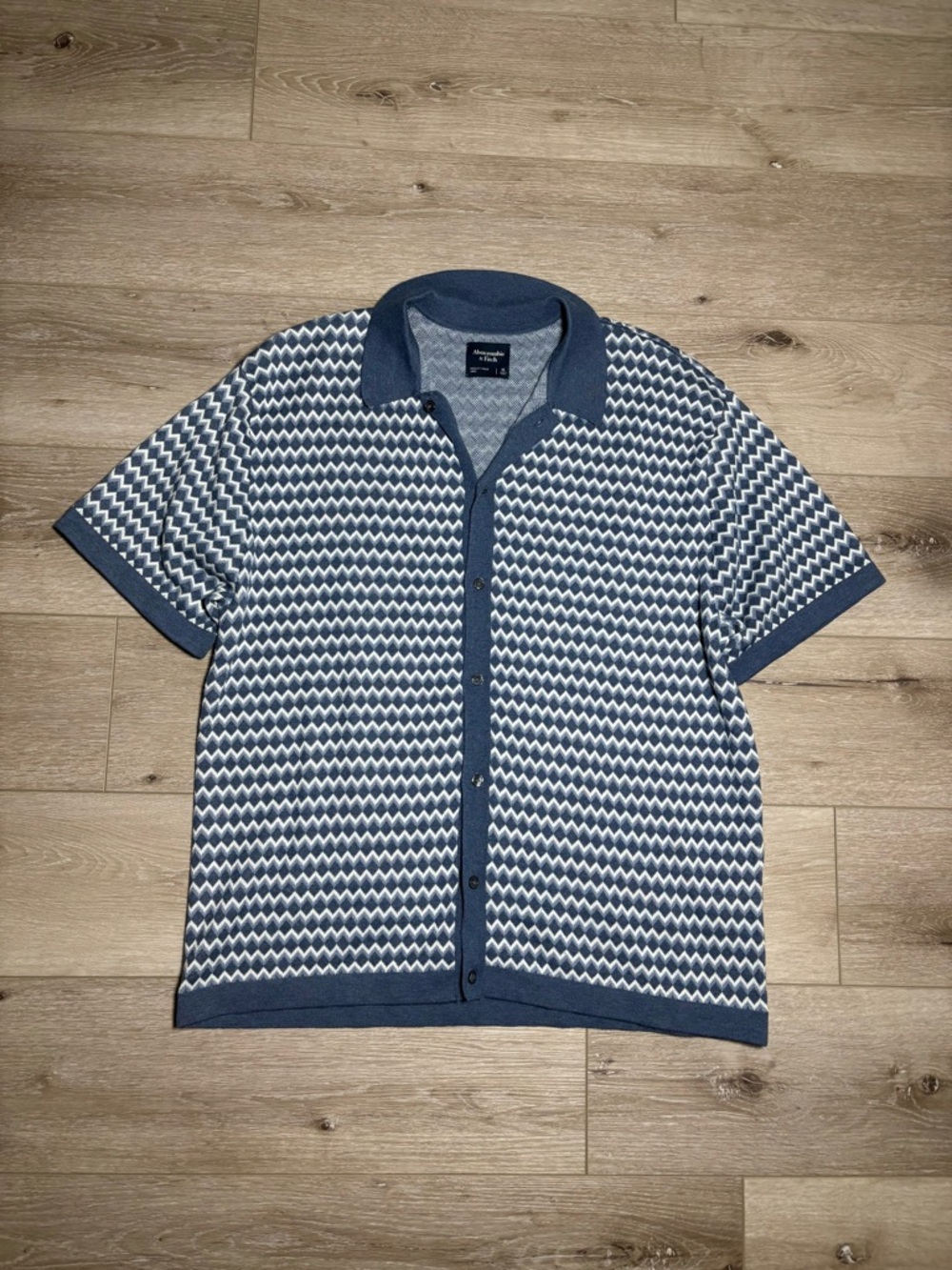 Mens Abercrombie and Fitch chevron knit button through sweater polo size XL
